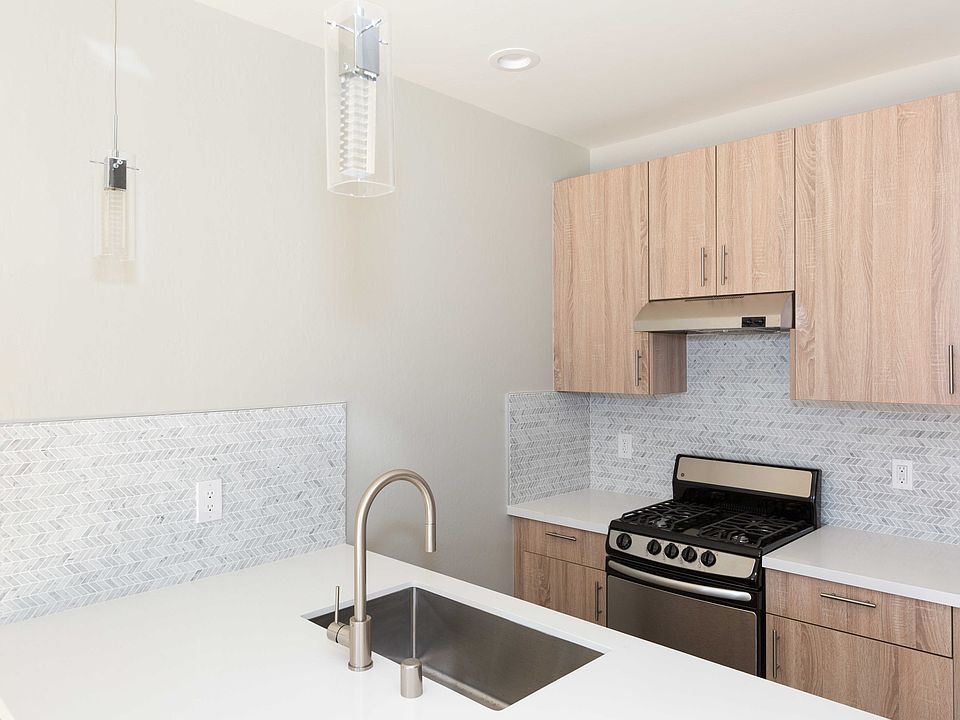 1st image of 1127 Kearny St APT 4