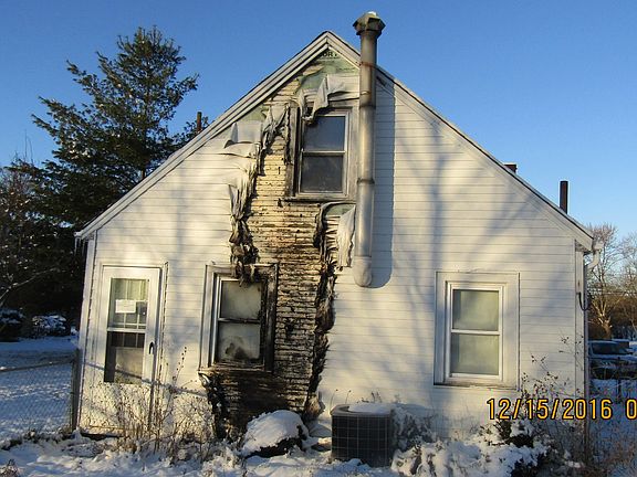 3rd image of 68 Meadow Dr