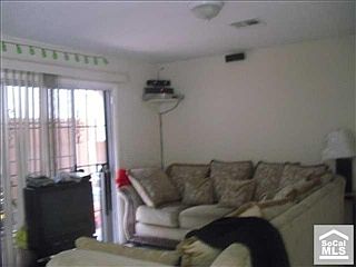3rd image of 11717 1/2 Holmes Ave