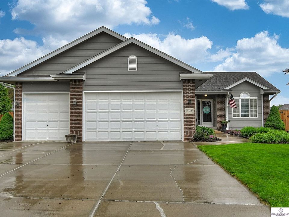 1st image of 21506 Amber Cir