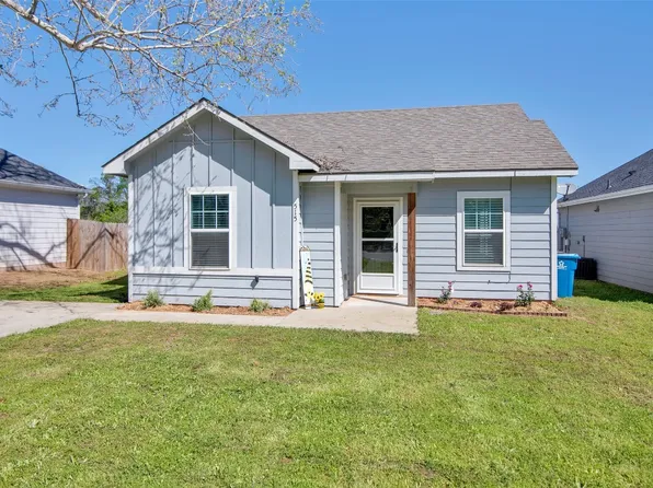 515 E Maple Row, Denison, TX 75021