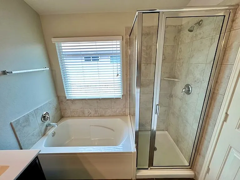 2277 Olive Hill Dr — Photo 16