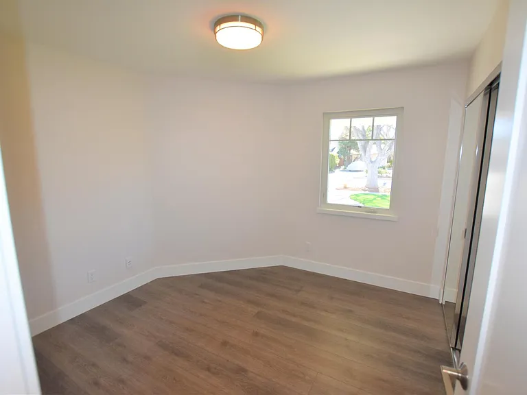 5189 Lassen Ave — Photo 15