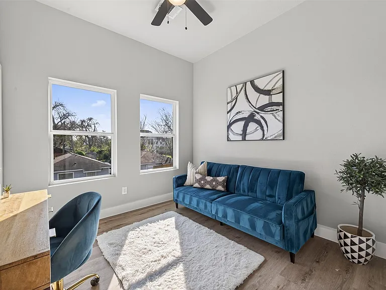 4115 Yale St — Photo 25