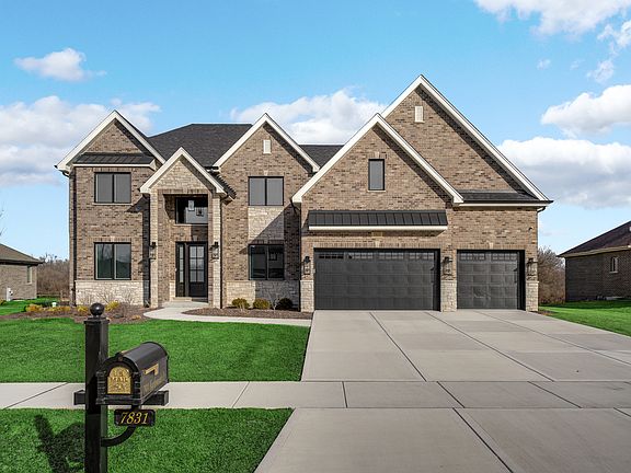 3rd image of 7831 Northwoods Dr
