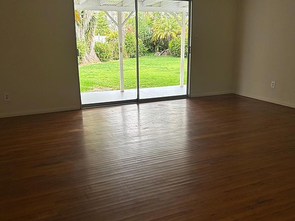 5th image of 3780 Belford St