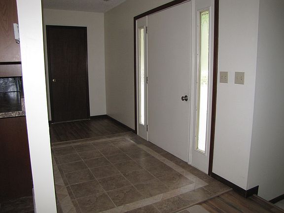 3rd image of 552 E County Road 1050 N