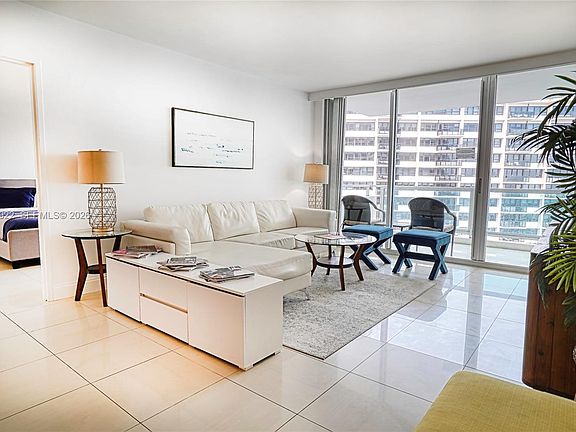 4th image of 5161 Collins Ave APT 1101