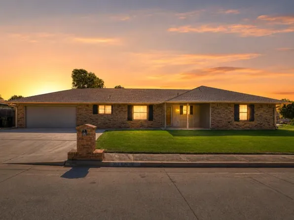 101 E Meade Dr, Yukon, OK 73099