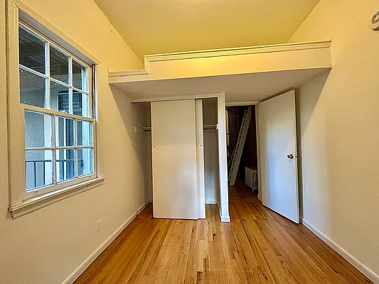 Rented by Oxford Property Group | media 10