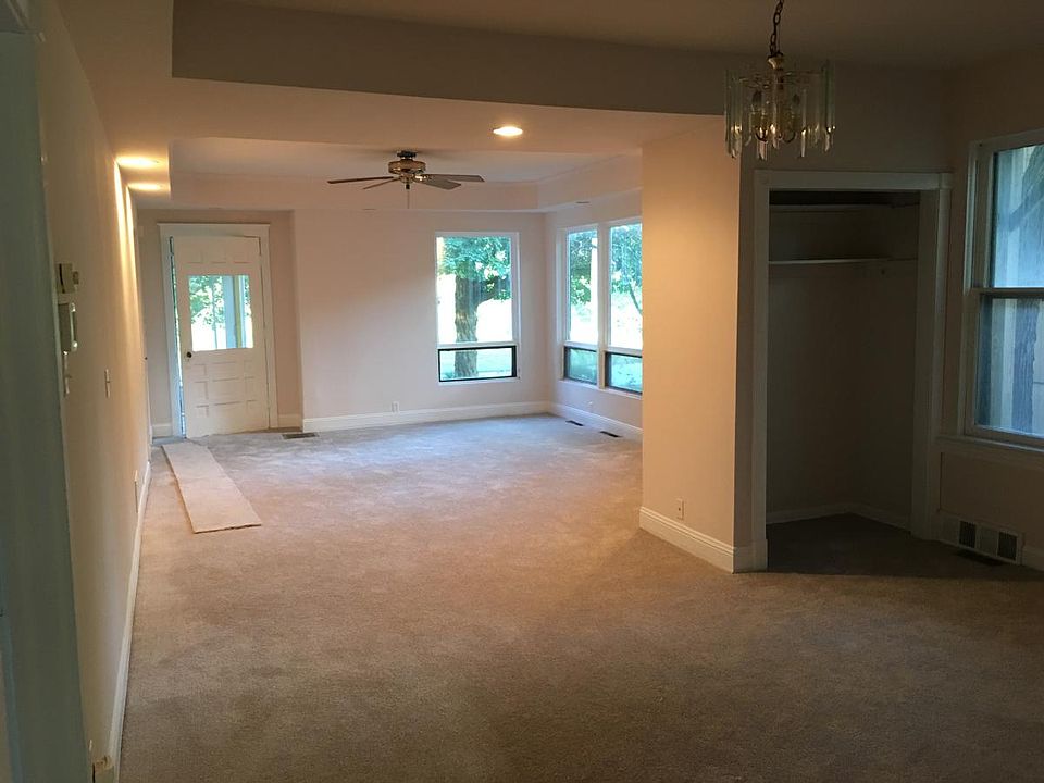 1st image of 2520 Edina Blvd