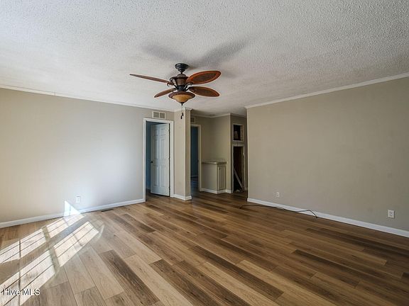 3rd image of 2024 Crest Lane SW