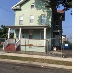 295 Harriet St, Bridgeport, CT 06608