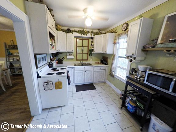 5th image of 1056 Dick Ave NW