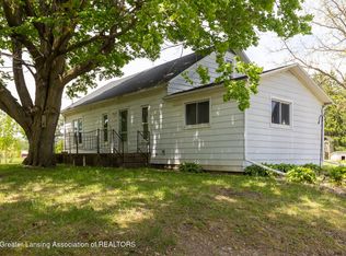 1008 W Grand River Rd, Laingsburg, MI 48848
