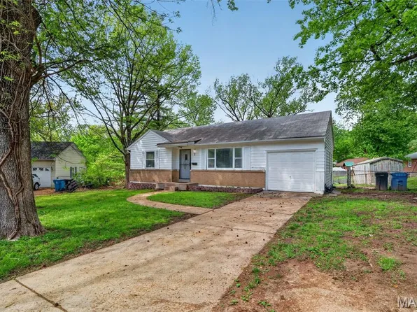 2 Marcel Ct, Saint Louis, MO 63135