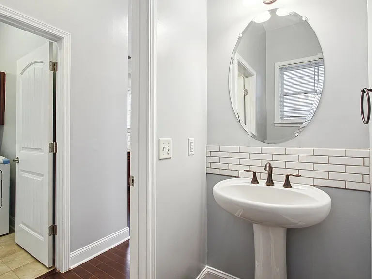 1701 Lincoln St — Photo 12