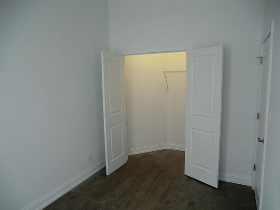 5th image of 2609 W Division St APT 3A