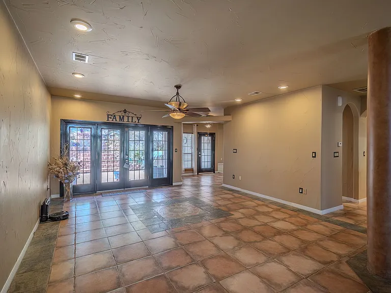 111 Coker Ln — Photo 5
