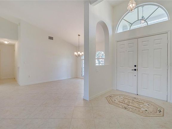 5th image of 433 Bigstaff Ct