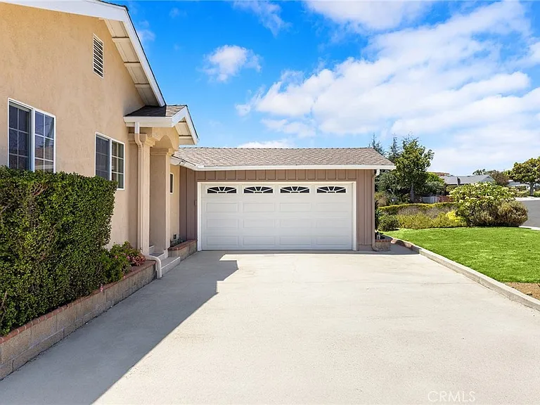 1003 Langley Way — Photo 10