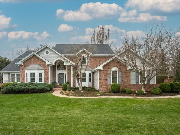16118 Wilson Manor Dr, Chesterfield, MO 63005