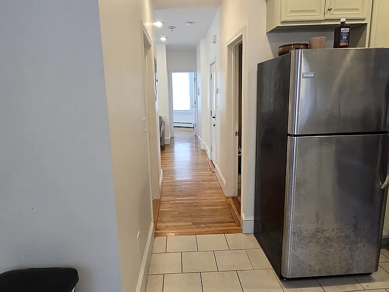 21 Rossmore St #2 — Photo 3