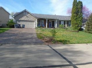 537 Schrader Farm Dr, Saint Peters, MO 63376
