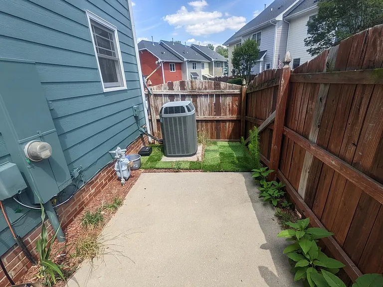 1156 Bungalow Park Dr — Photo 16