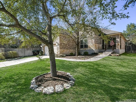 2nd image of 1811 LINDAL POINTE