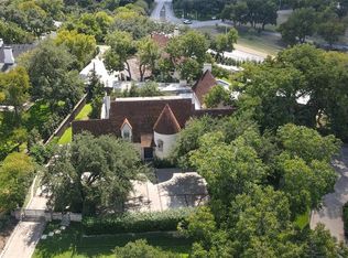 32 Valley Ridge Rd, Fort Worth, TX 76107