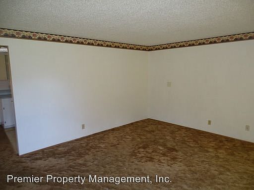 3rd image of 10816 NE 124th Ave