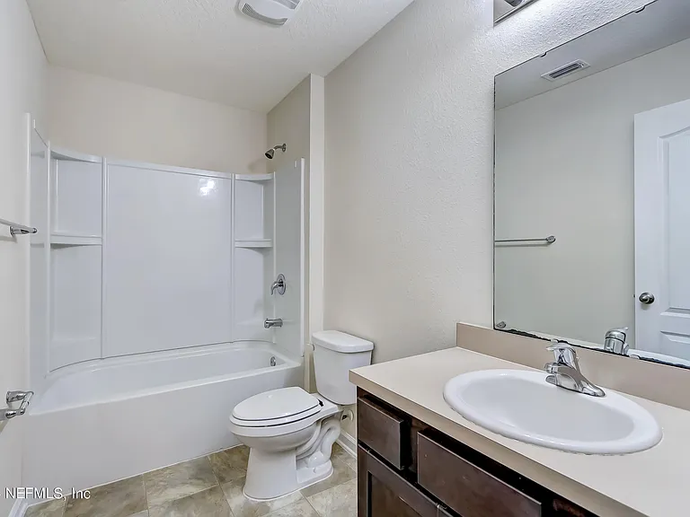 70 Cody St — Photo 36