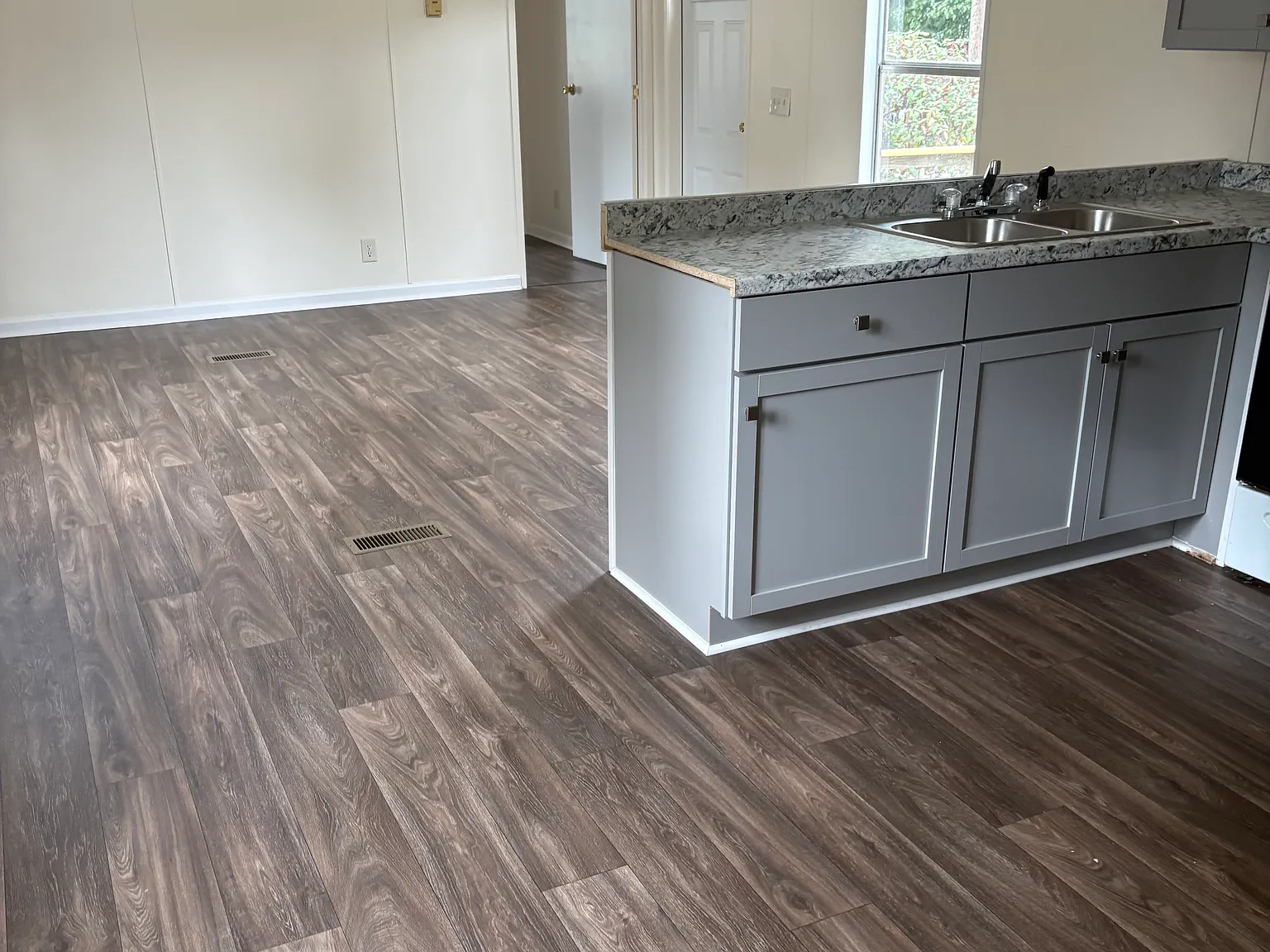 2 bed, $850 — Photo 4