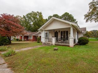 402 Fairmont Ave, Jackson, TN 38301