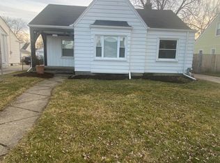 21600 Gaukler St, Saint Clair Shores, MI 48080