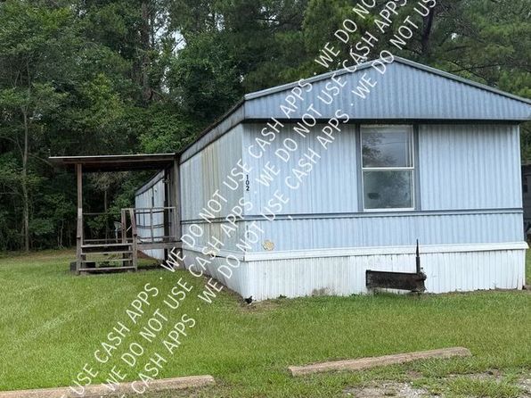 102 Hornet Ln