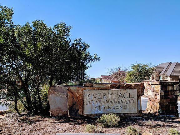 Neighborhood entry
