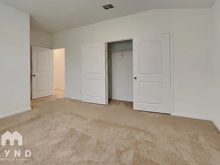 6104 Underwood Way — Photo 8