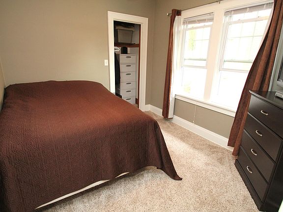 4th image of 147 6th Ave S