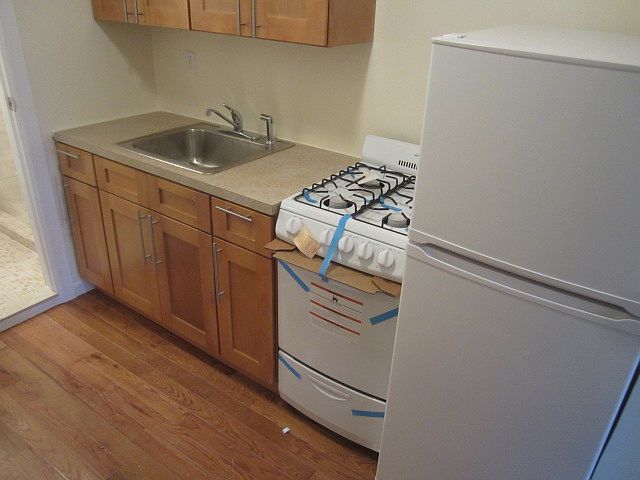 2nd image of 425 E 114th St APT 3FE