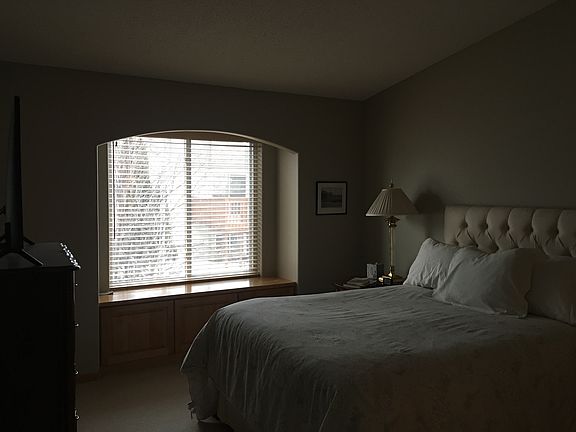 5th image of 4244 39th Ave S
