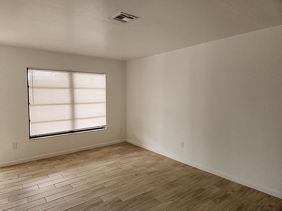 5th image of 1111 SE 23rd Pl Unit 3 & 4