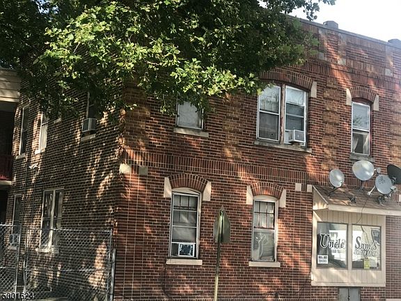 2nd image of 196-98 Tremont Ave