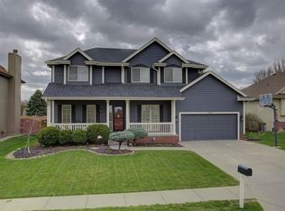 13577 Larimore Ave, Omaha, NE 68164