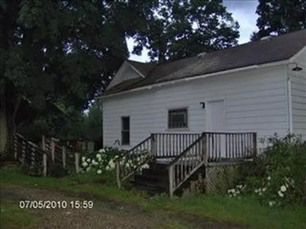 12411 52nd St, Grand Junction, MI 49056