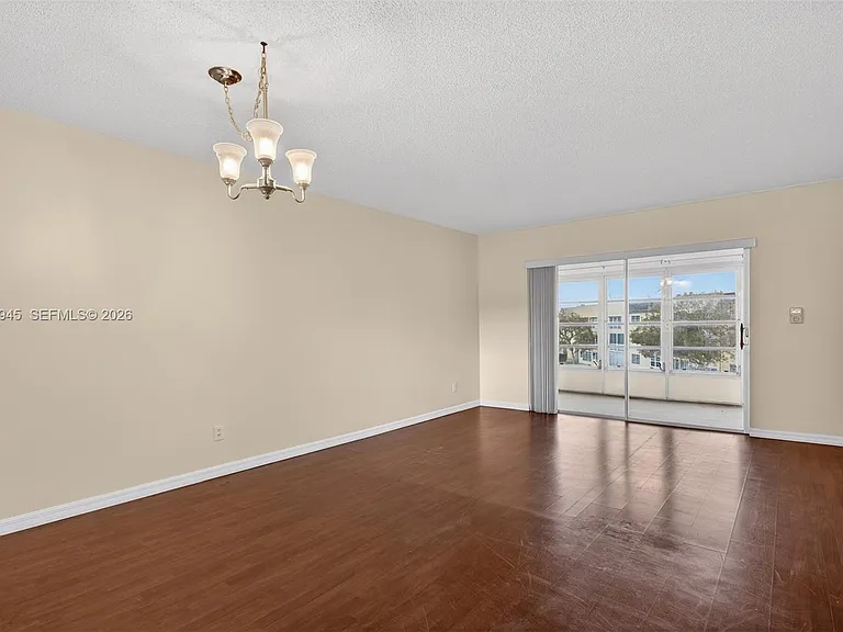 6070 NW 64th Ave #308 — Photo 2