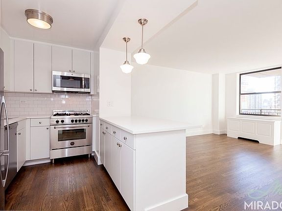 5th image of 330 E 39th St APT 30A