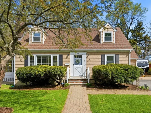 1 Valley Rd, Lexington, MA 02421