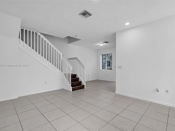 4th image of 21425 NW 13th Ct APT 513